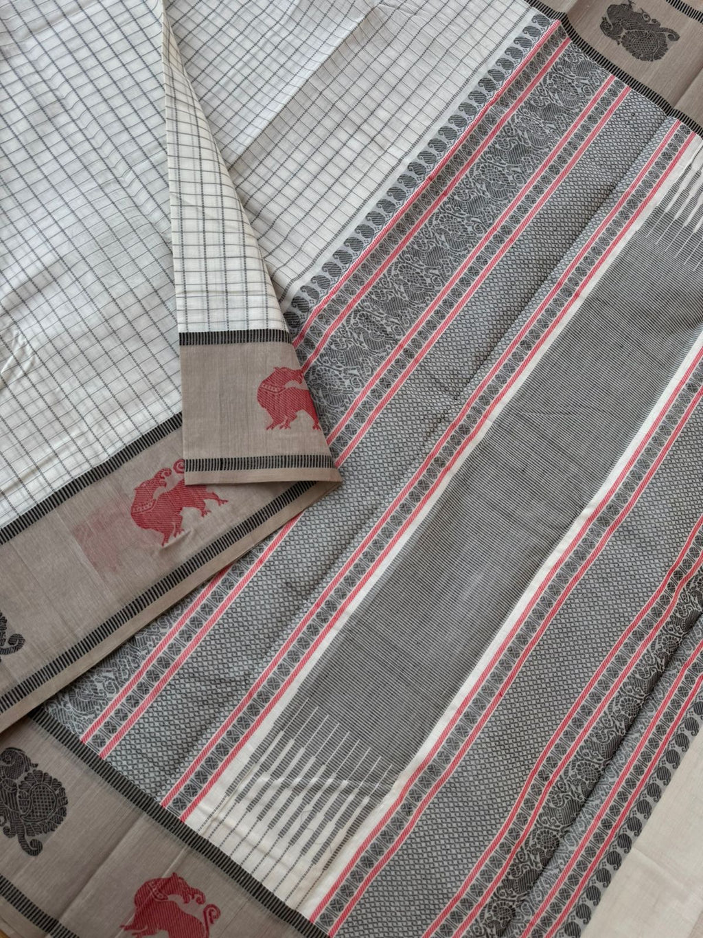 Mangalavastaram - off white and cream with yali and annapakshi woven borders