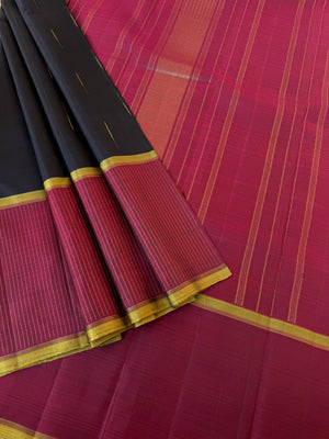 Kanchivaram Trunk - Every Day Essential Kanchivarams | black and burgundy rain drops