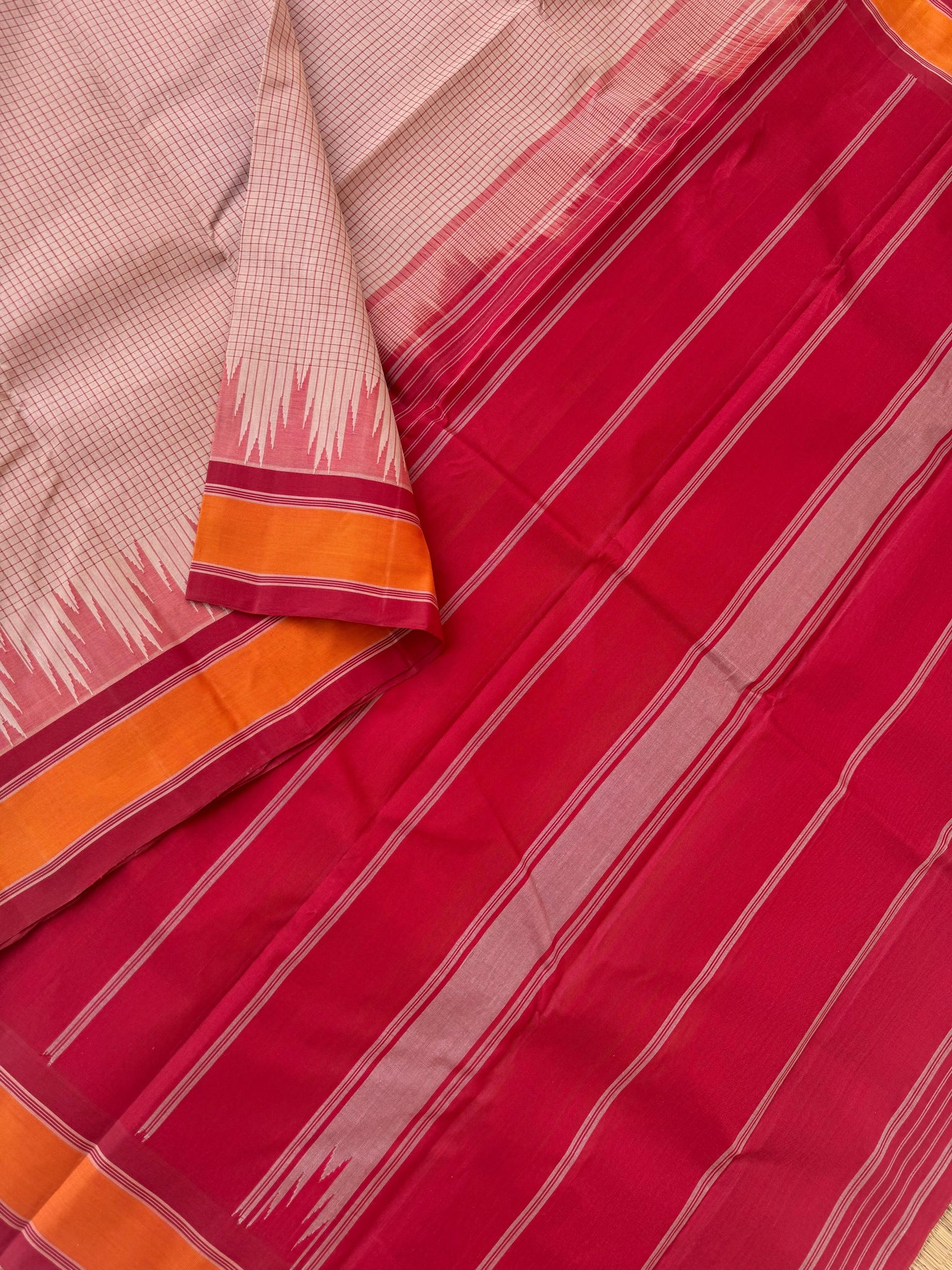 Signature Silk Cotton - skin tone and red orange