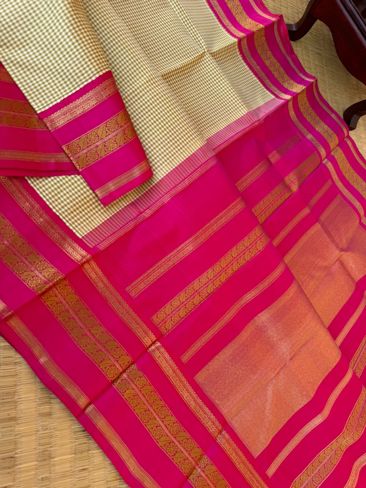 Statement of Kanchivaram - KK6 - most beautiful and traditional grandmother style Kanchivaram with rani pink borders pallu and blouse with cream and beige kasa kasa ( tiny ) chexz woven body