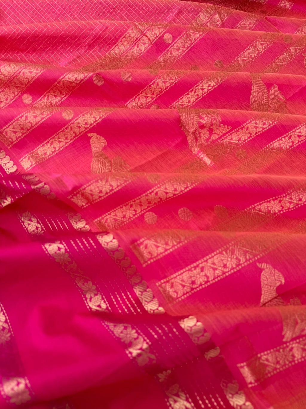 Zari Kissed Silk Cotton - peach pink lakshadeepam woven body with parrots woven pallu