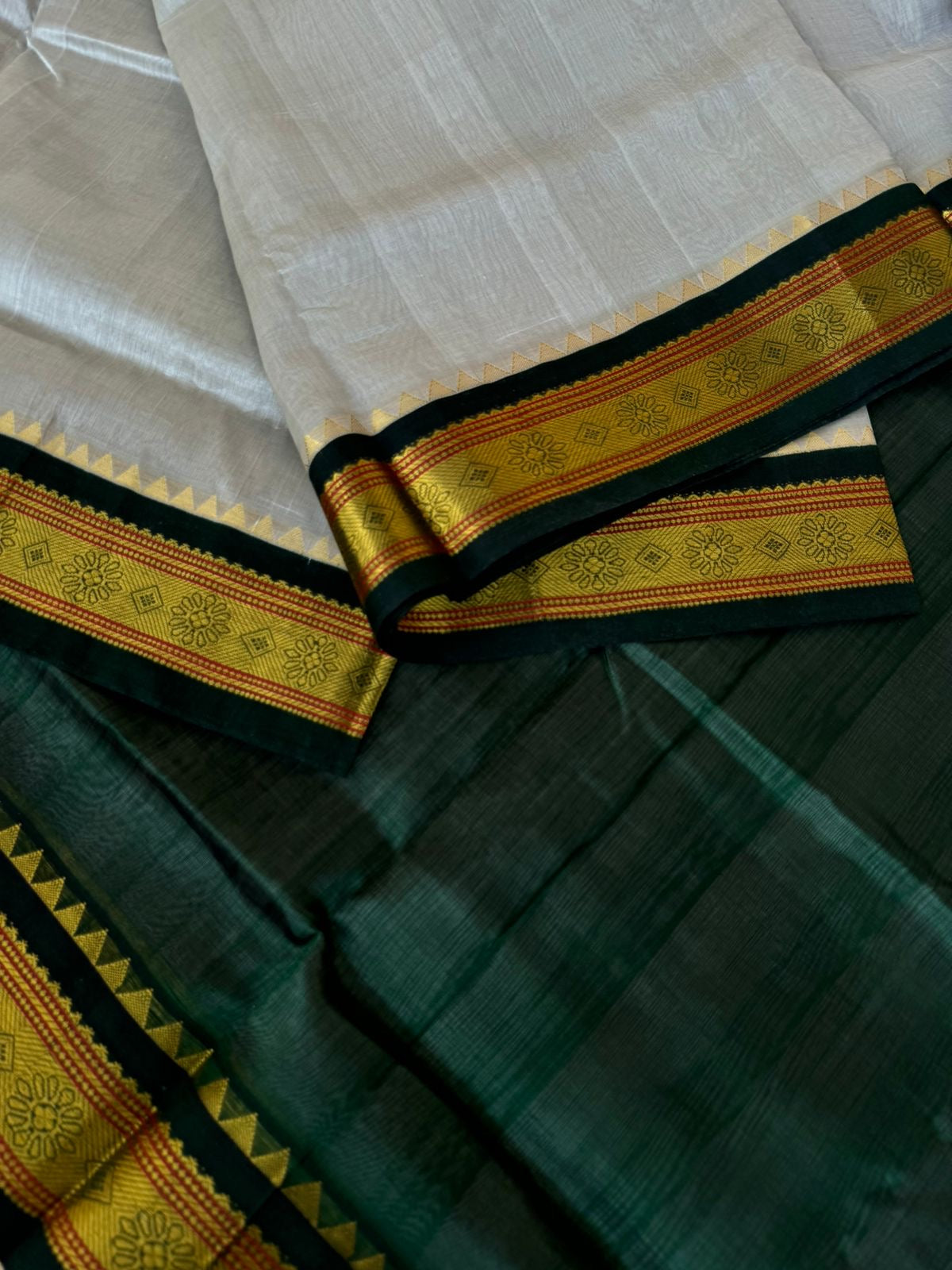 Korvai Silk Cotton - pale grey and bottle green