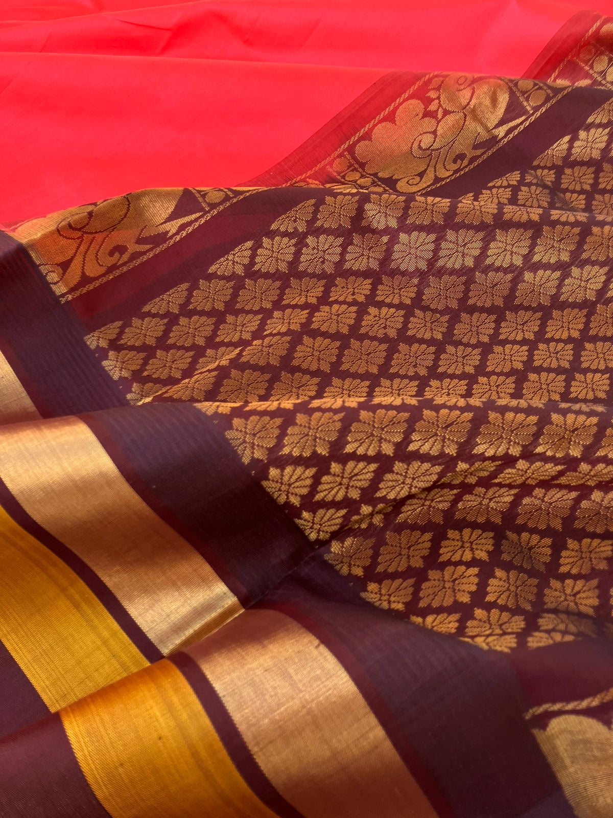 Korvai Silk Cotton - hot pink and coffee brown