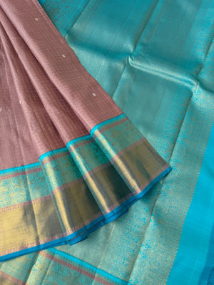 Interesting Kanchivarams - stunning onion peal pink and turquoise blue with podi kattam and oven body with solid gold zari woven borders