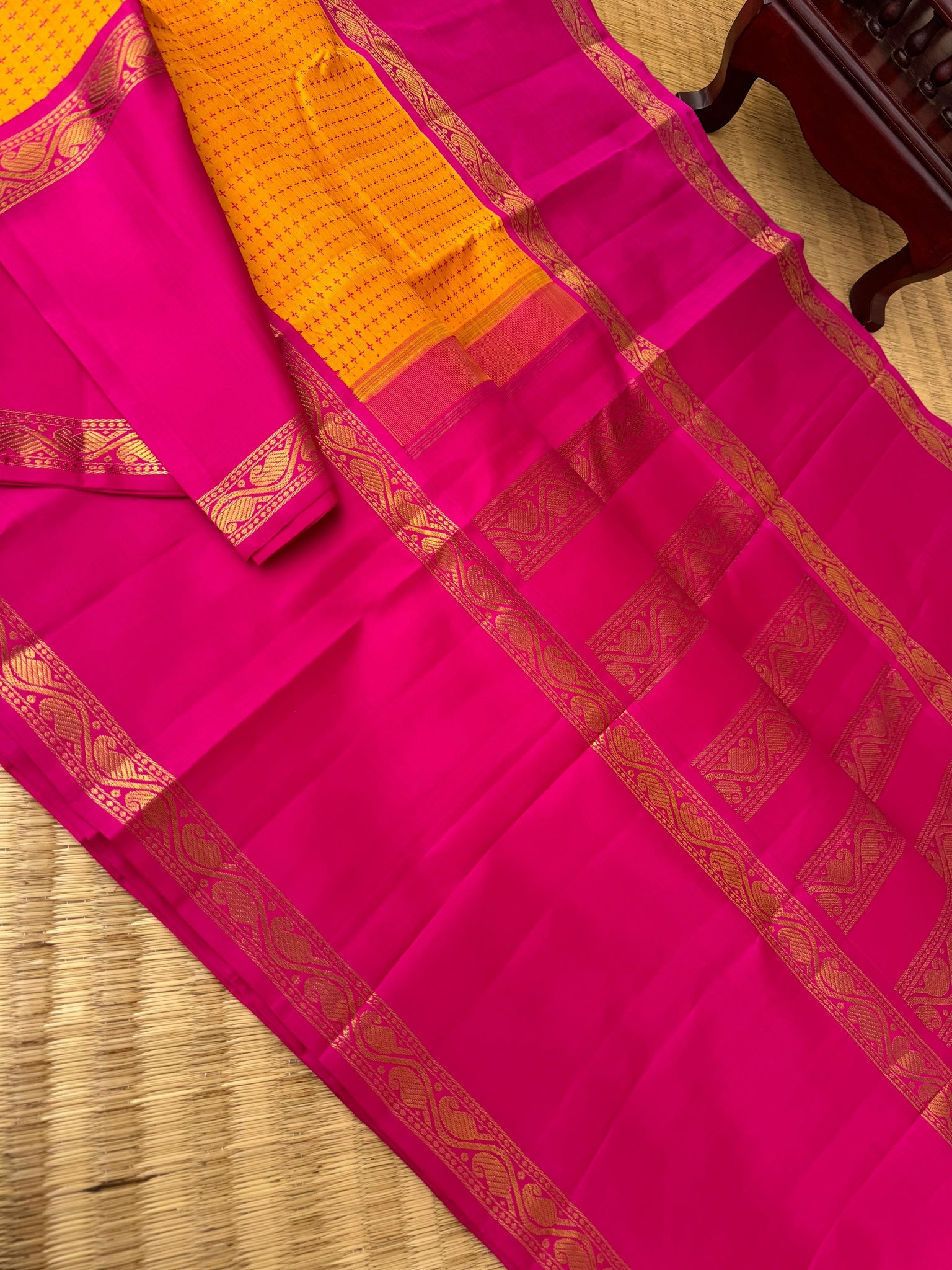 Truly Vintage - amazing mango yellow and pink with kodi mangai woven korvai borders with full body woven pluse buttas