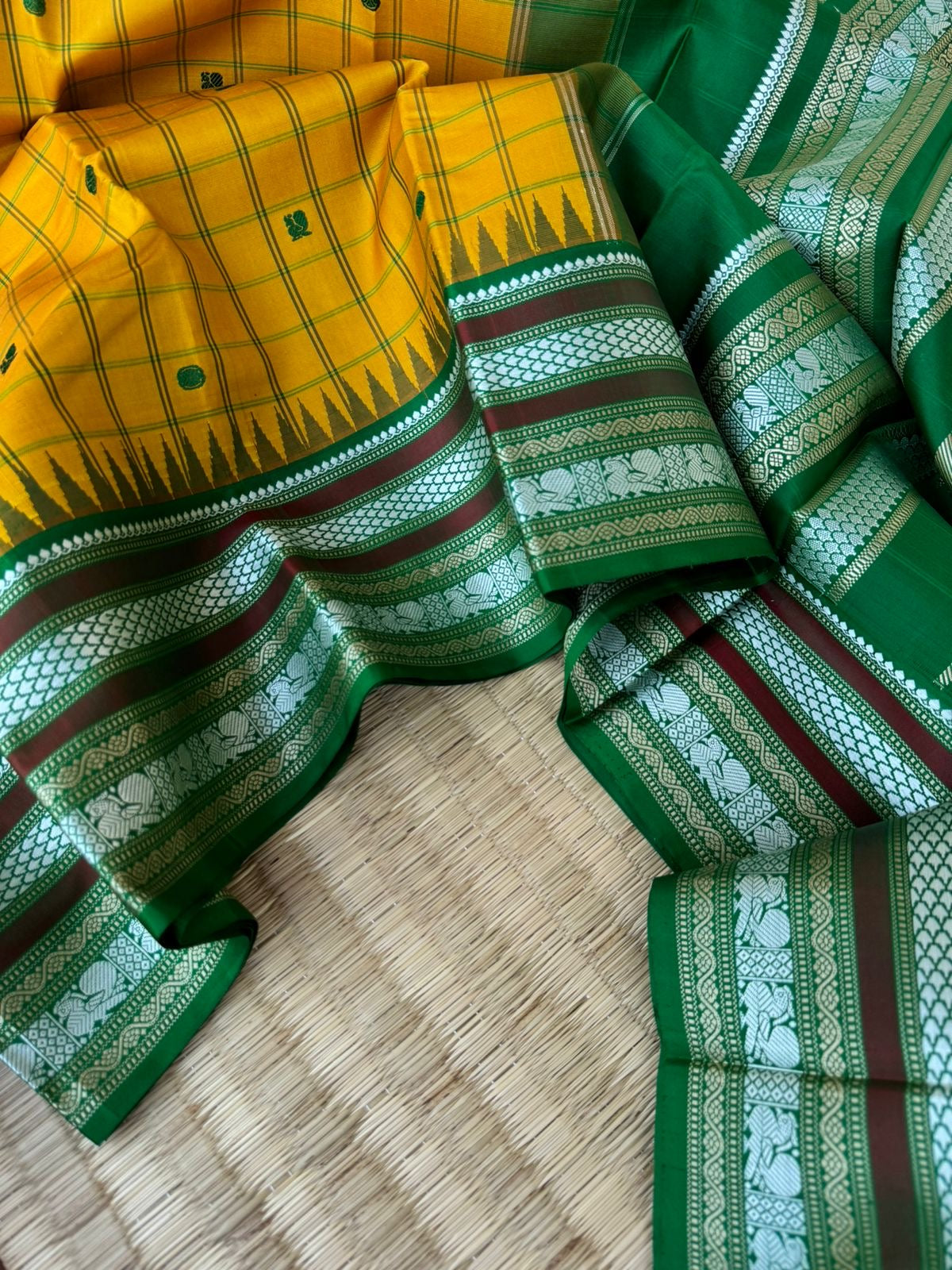 Pattu Pett - Exquisite No Zari Kanchivarams - mustard green with kattam and buttas woven borders with varusai pett motifs