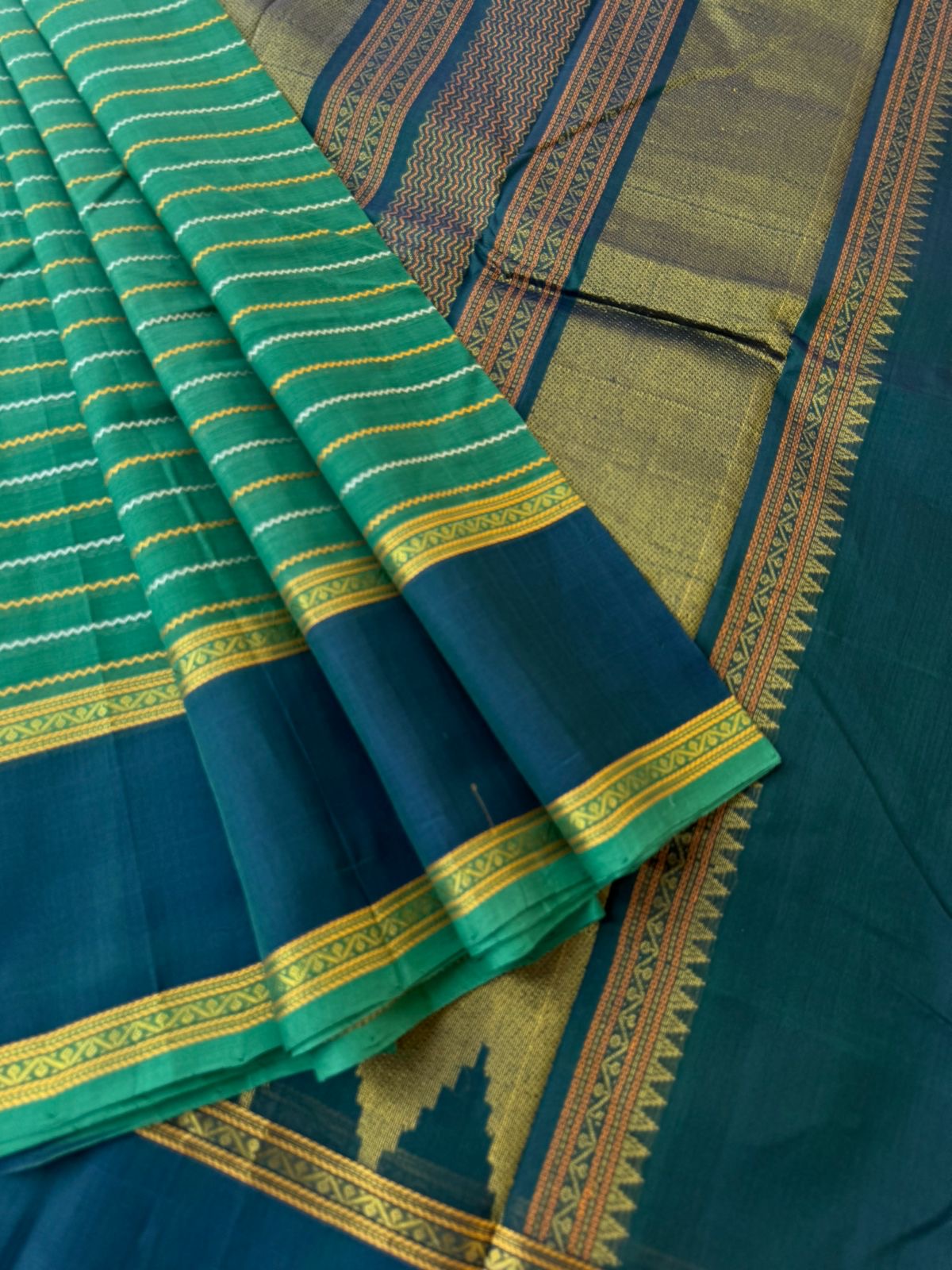 Woven Motifs Silk Cotton -Meenakshi green veldhari