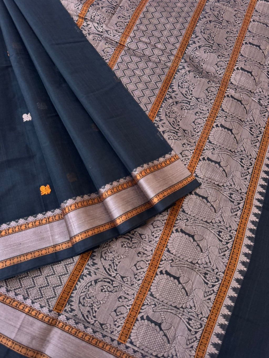 Mangalavastaram - black and woven pallu