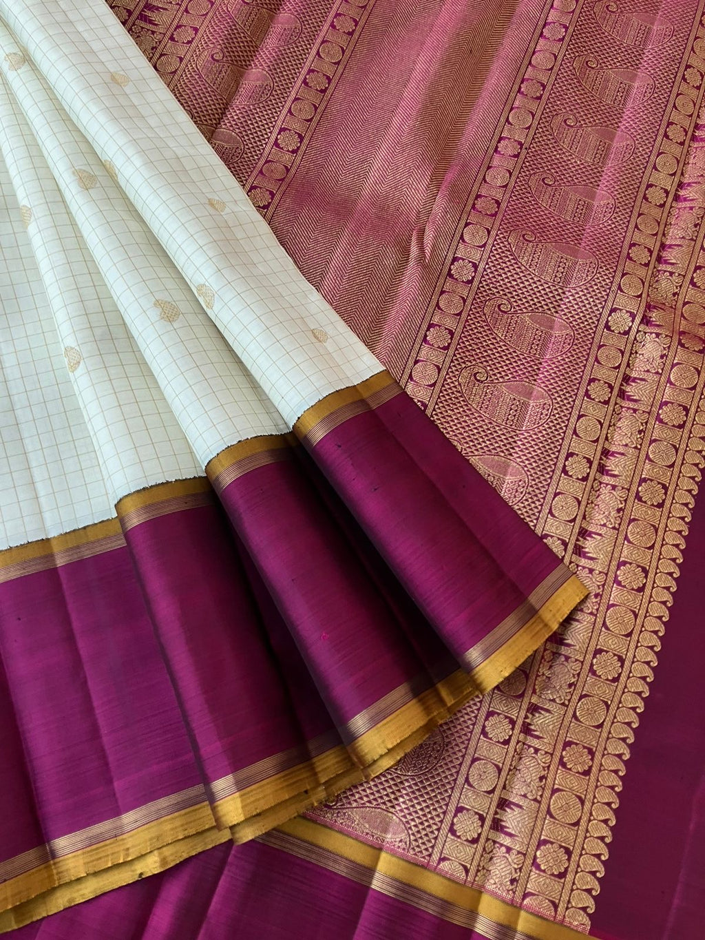 Myth of Kanchivaram - Lot of people Think Tall border Kanchivaram makes them look short but definitely not , saree won’t alter the height, it will give a absolutely different and unique look when it is draped for all people.