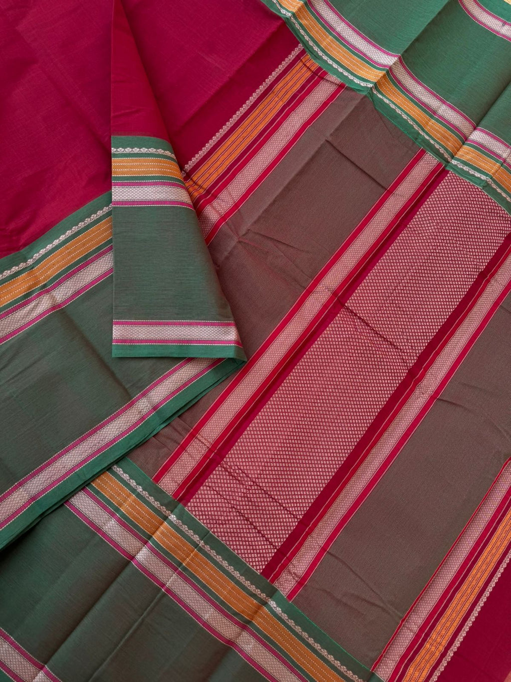 Mangalavastaram - the most beautiful aaraku and maanthulir with classic broad borders