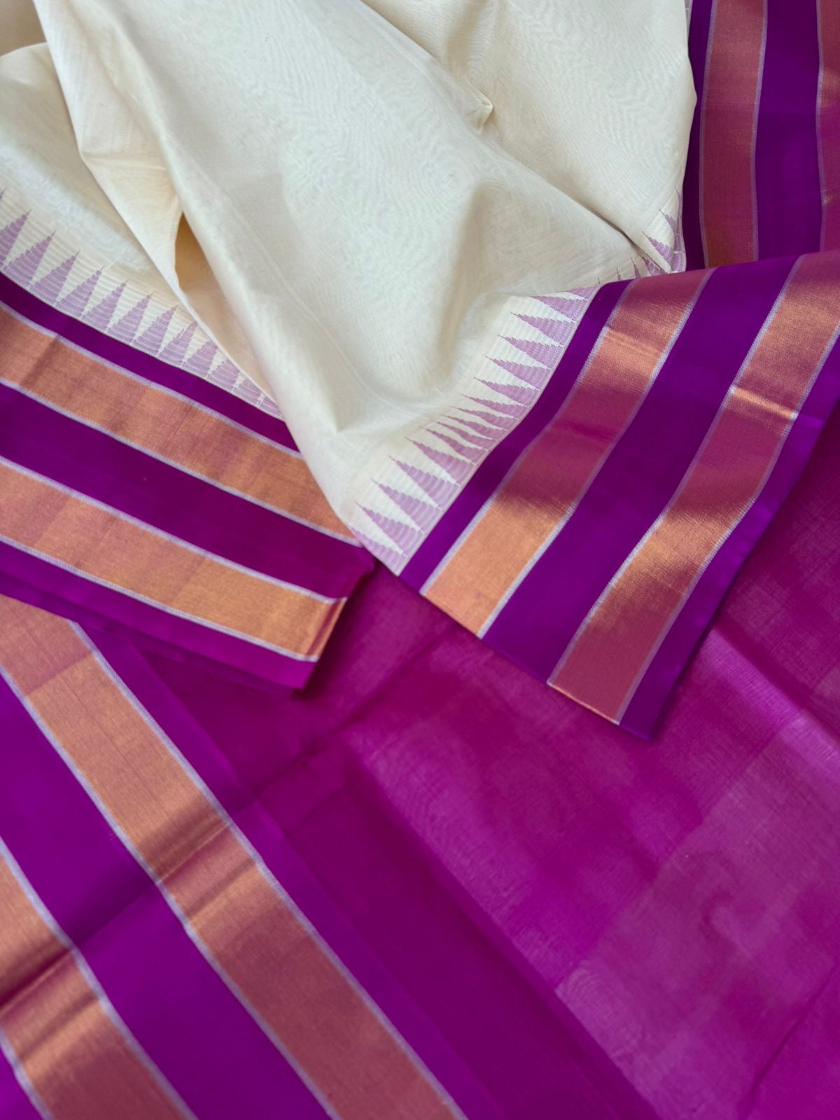 Korvai Silk Cotton - off white and vadamalli