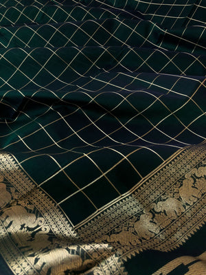 Zari Kissed Silk Cotton - stunning kaarum pachai muthukattam with elephant woven borders and vintage short pallu