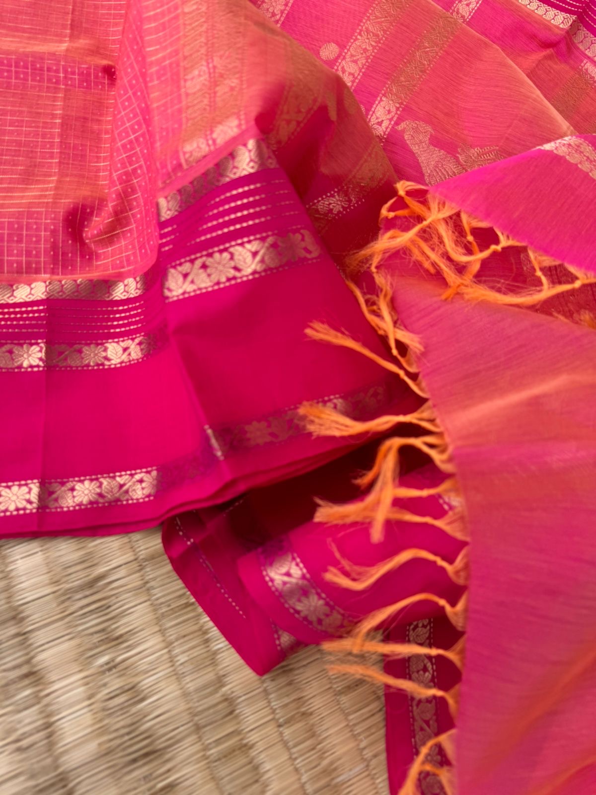 Zari Kissed Silk Cotton - peach pink lakshadeepam woven body with parrots woven pallu