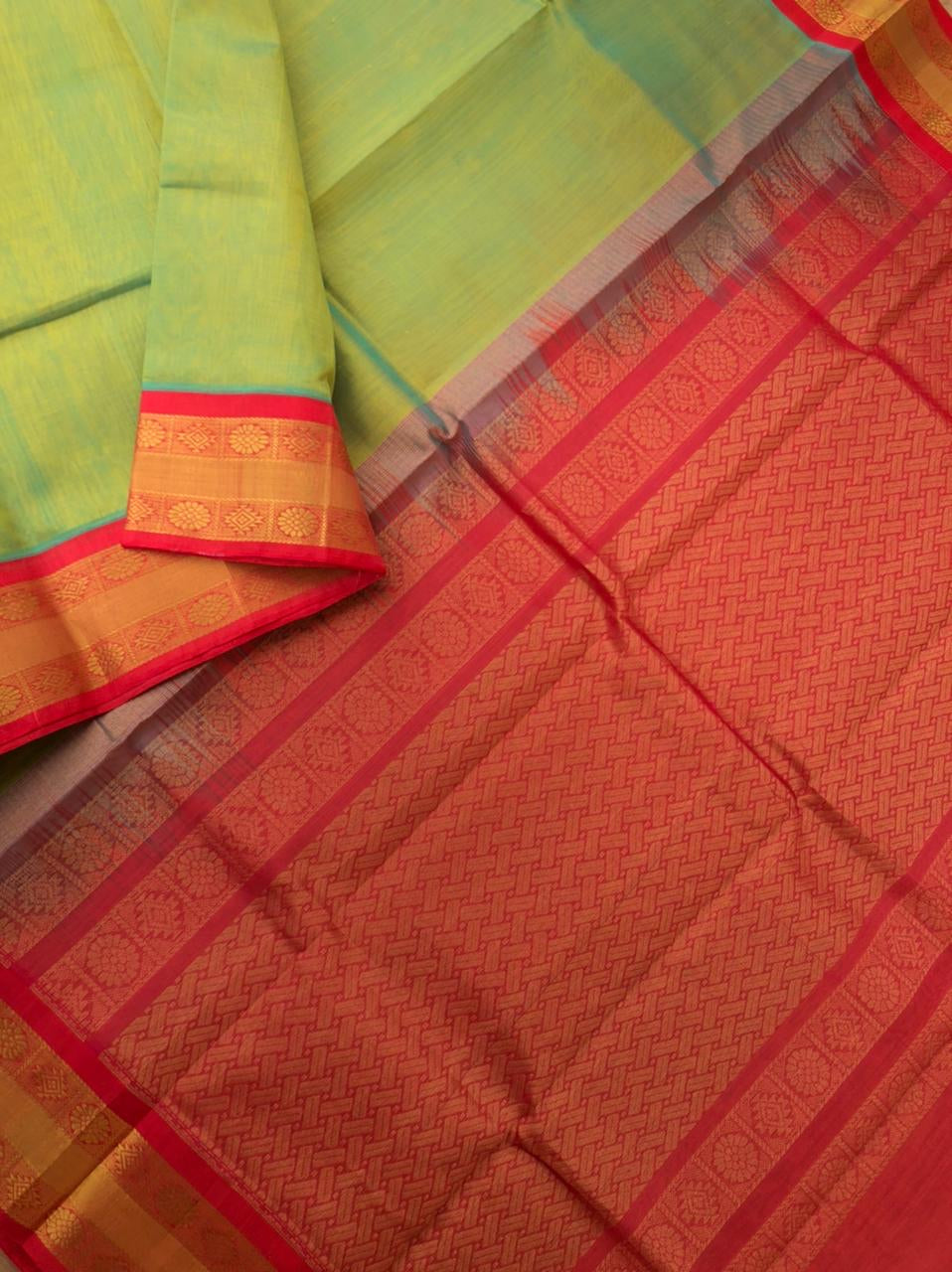 Colours of Korvai Silk Cotton - short green and red