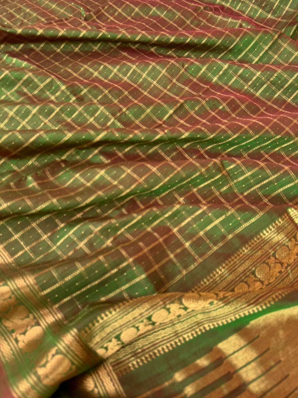 Zari Kissed Silk Cotton - perfect maanthulir ( new mango leaf ) tone lakshadeepam