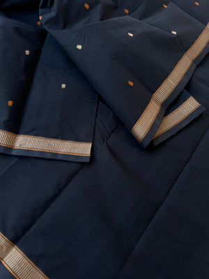 Mangalavastaram - black for people who love small borders with such a beautiful pallu