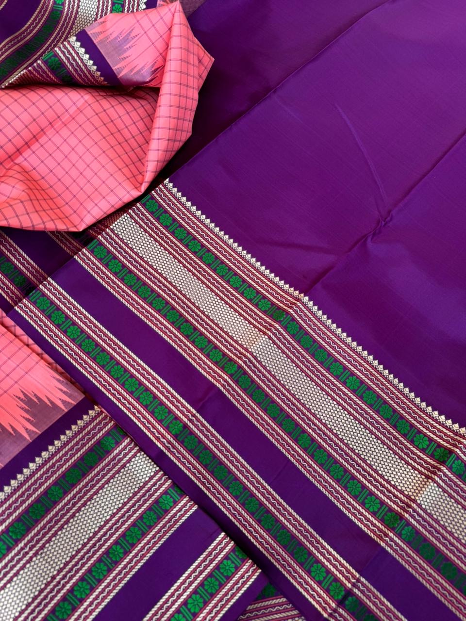 Pattu Pett - Exquisite No Zari Kanchivarams - stunning bubble gum pink and purple