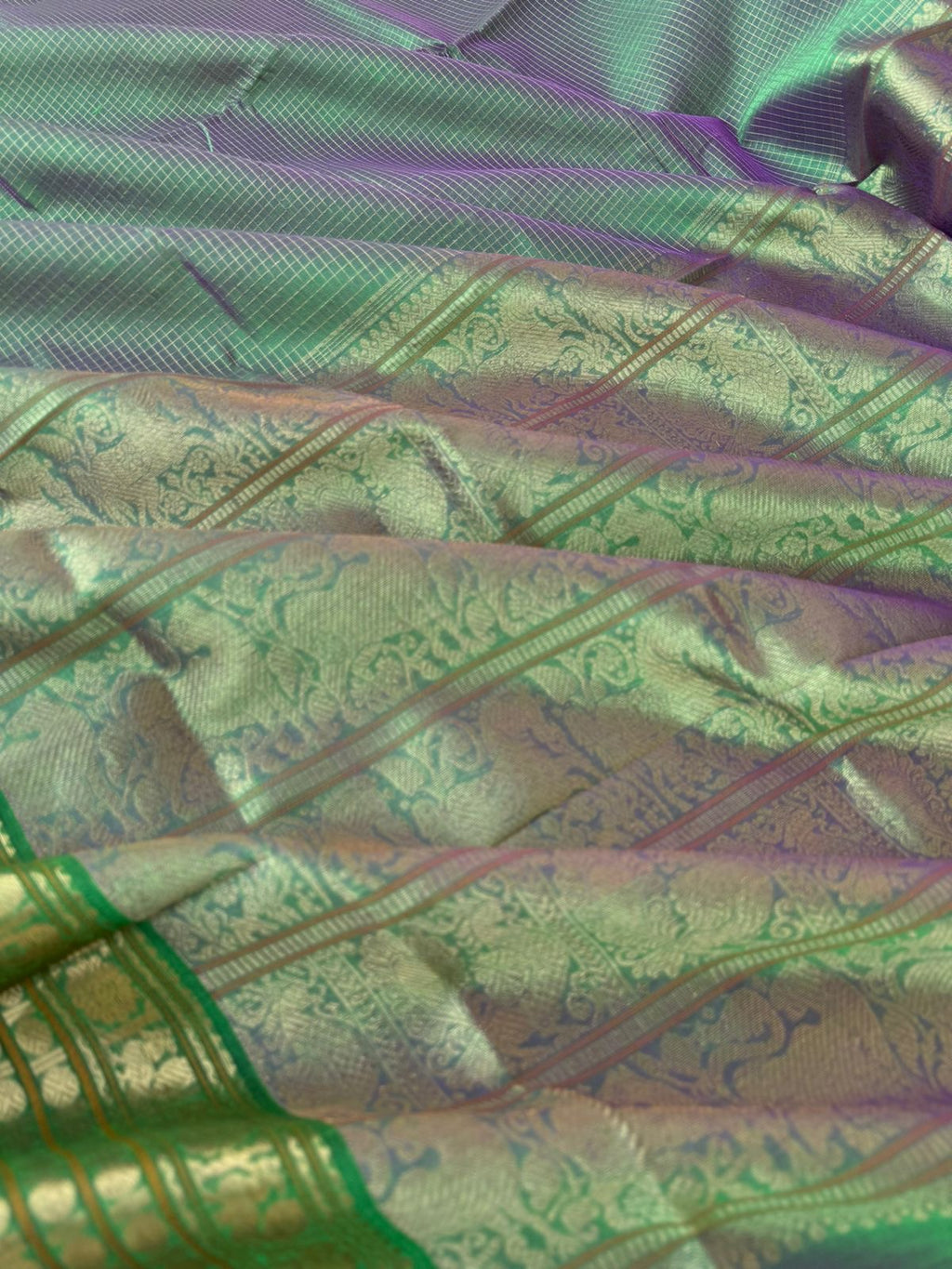 Zari Kissed Silk Cotton - gorgeous dual tone ponn vandu green Vairaoosi kattam