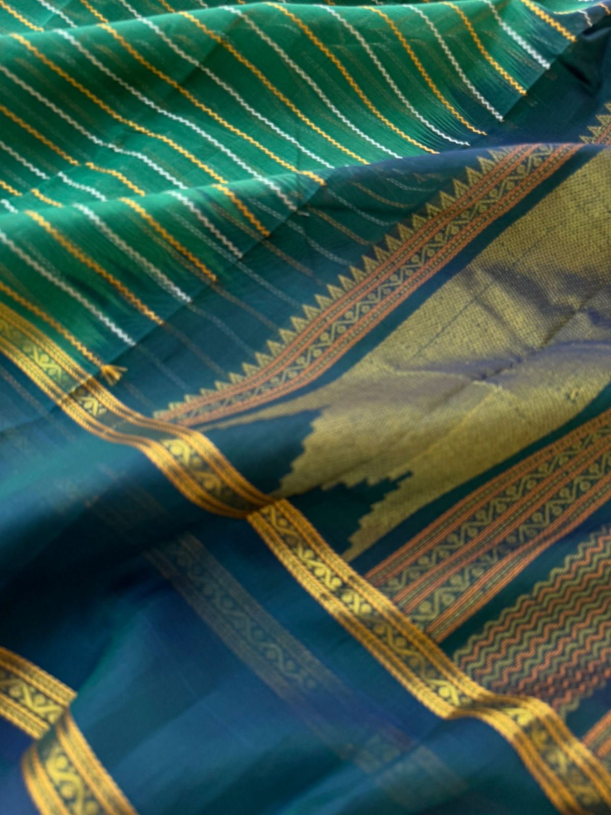 Woven Motifs Silk Cotton -Meenakshi green veldhari