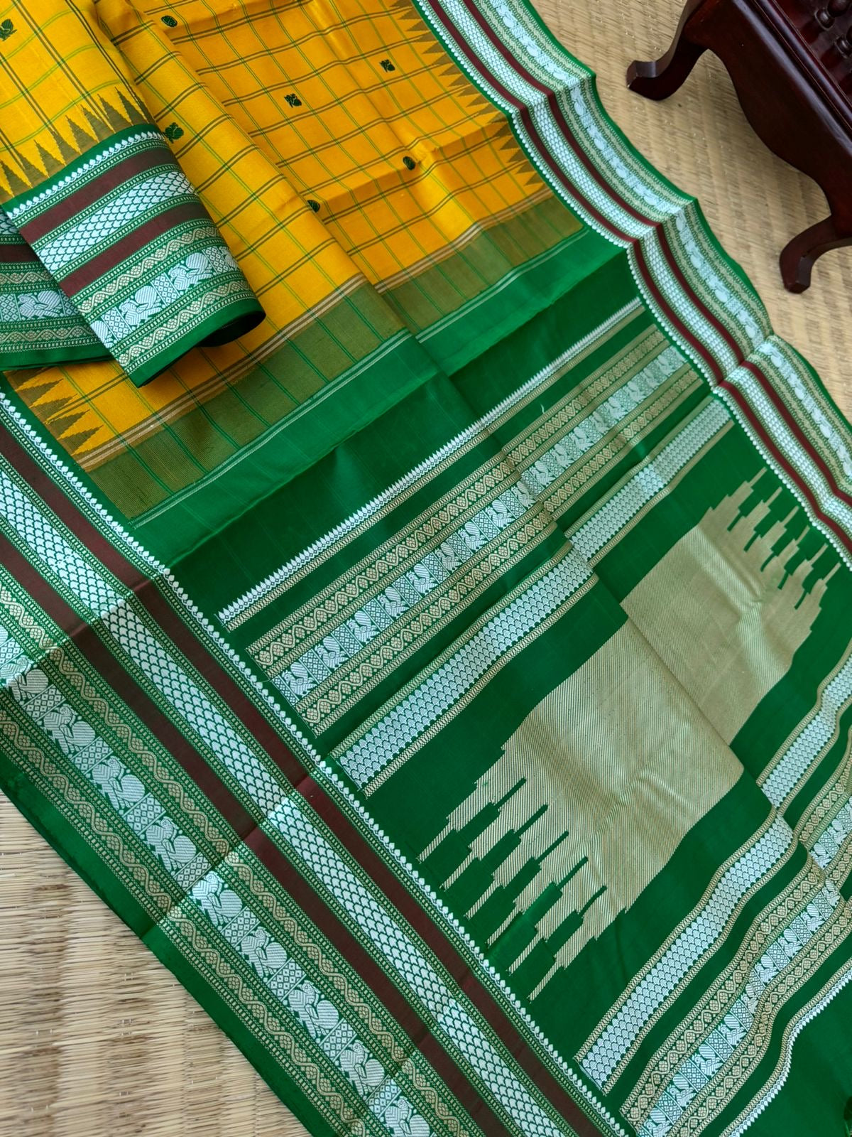 Pattu Pett - Exquisite No Zari Kanchivarams - mustard green with kattam and buttas woven borders with varusai pett motifs