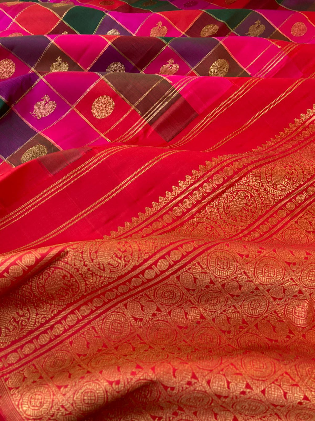 Paalum Palamum Kattam on Kanchivarams - pink red and green paalum Palamum Kattam with gorgeous red woven pallu