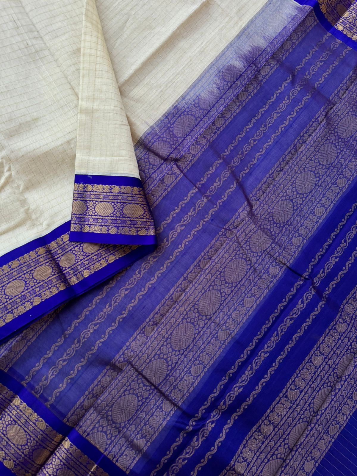 Korvai Silk Cotton - off white and blue zari kattam