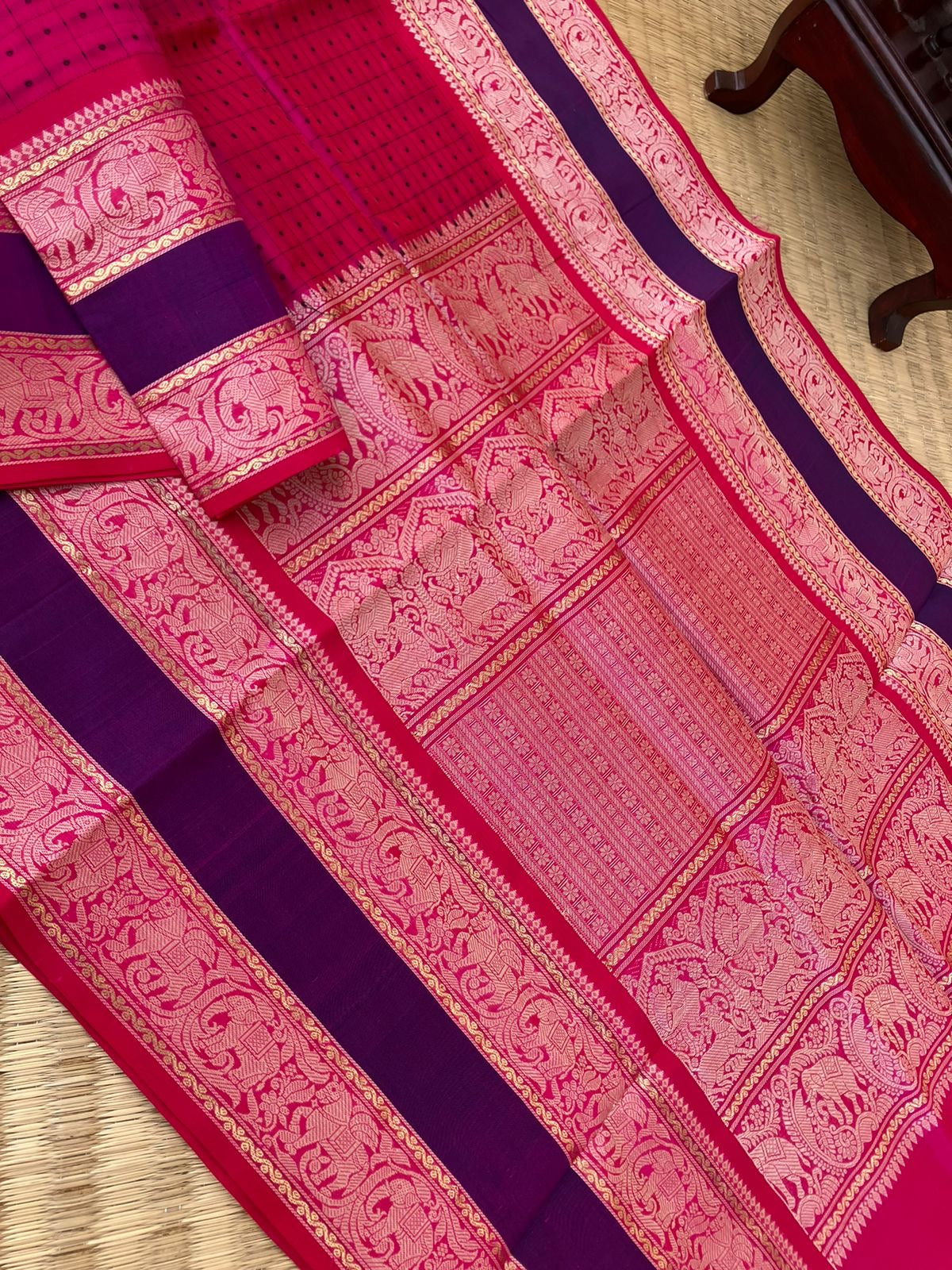 Traditional Colours Woven Motifs Silk Cotton - red mixed pink lakshadeepam