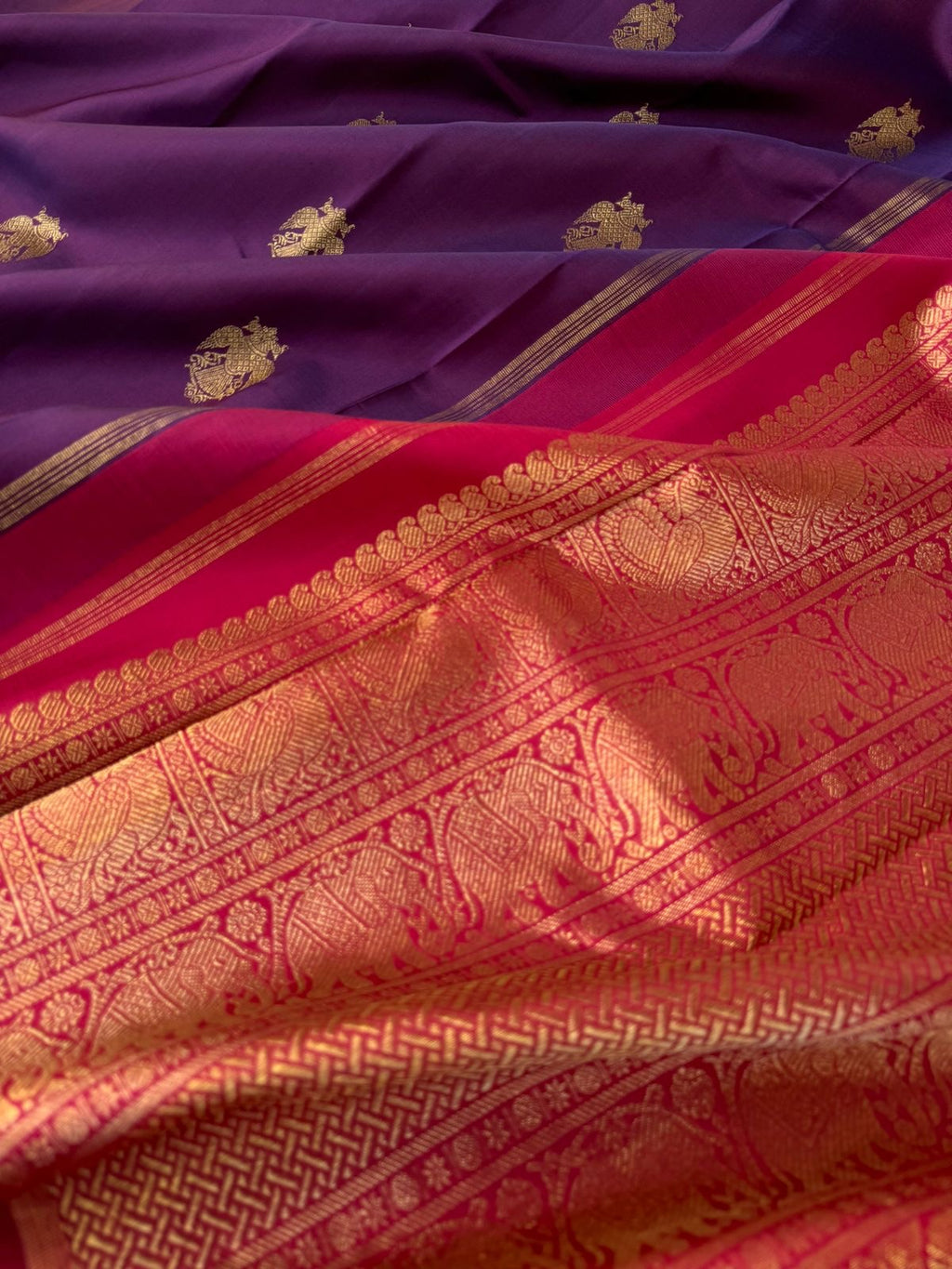 Mohaa - Beautiful Borderless Kanchivarams - purple and red with irruthalai pakshi woven borders