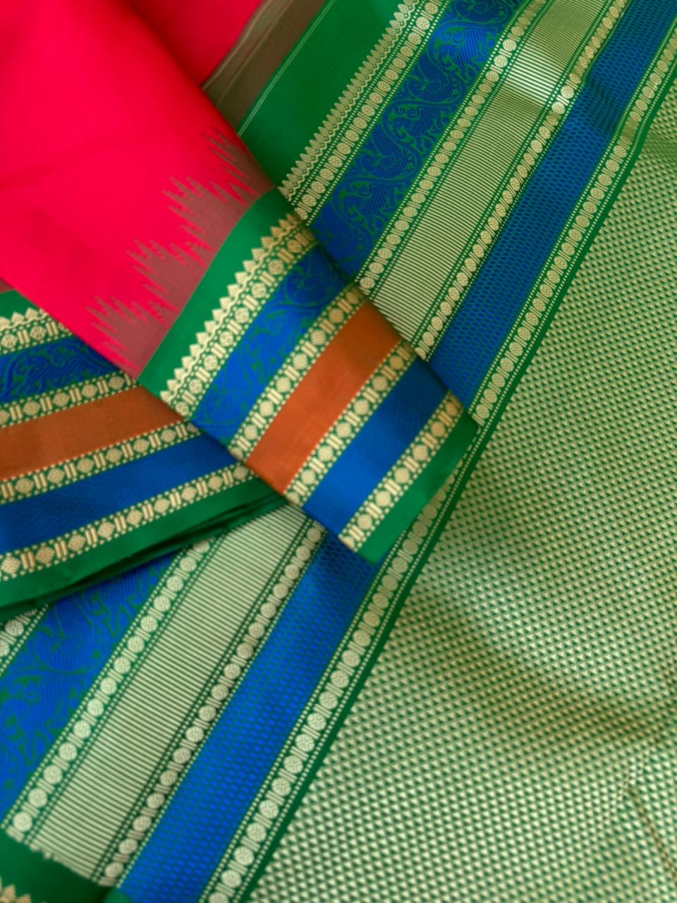 Silk Play on No Zari Kanchivaram - beautiful red and green with yali woven borders