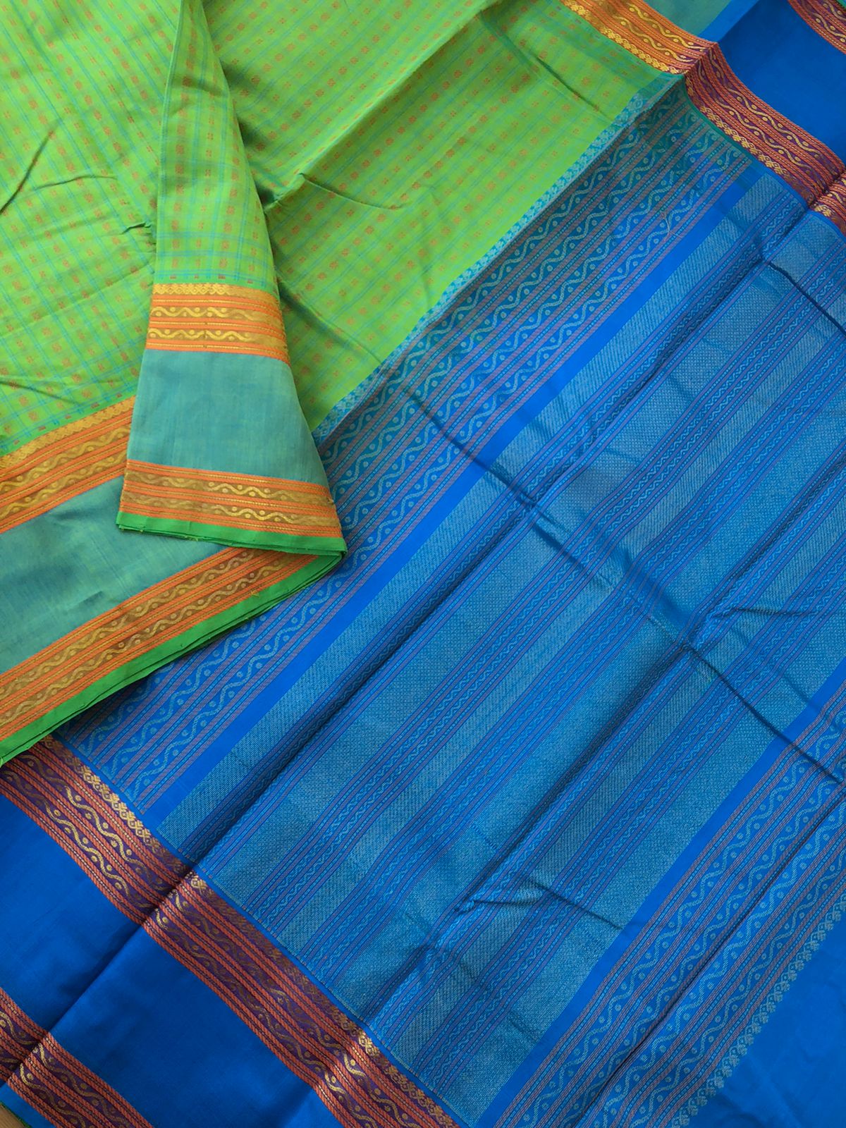 Woven Motifs Silk Cotton - apple green Lakshadeepam