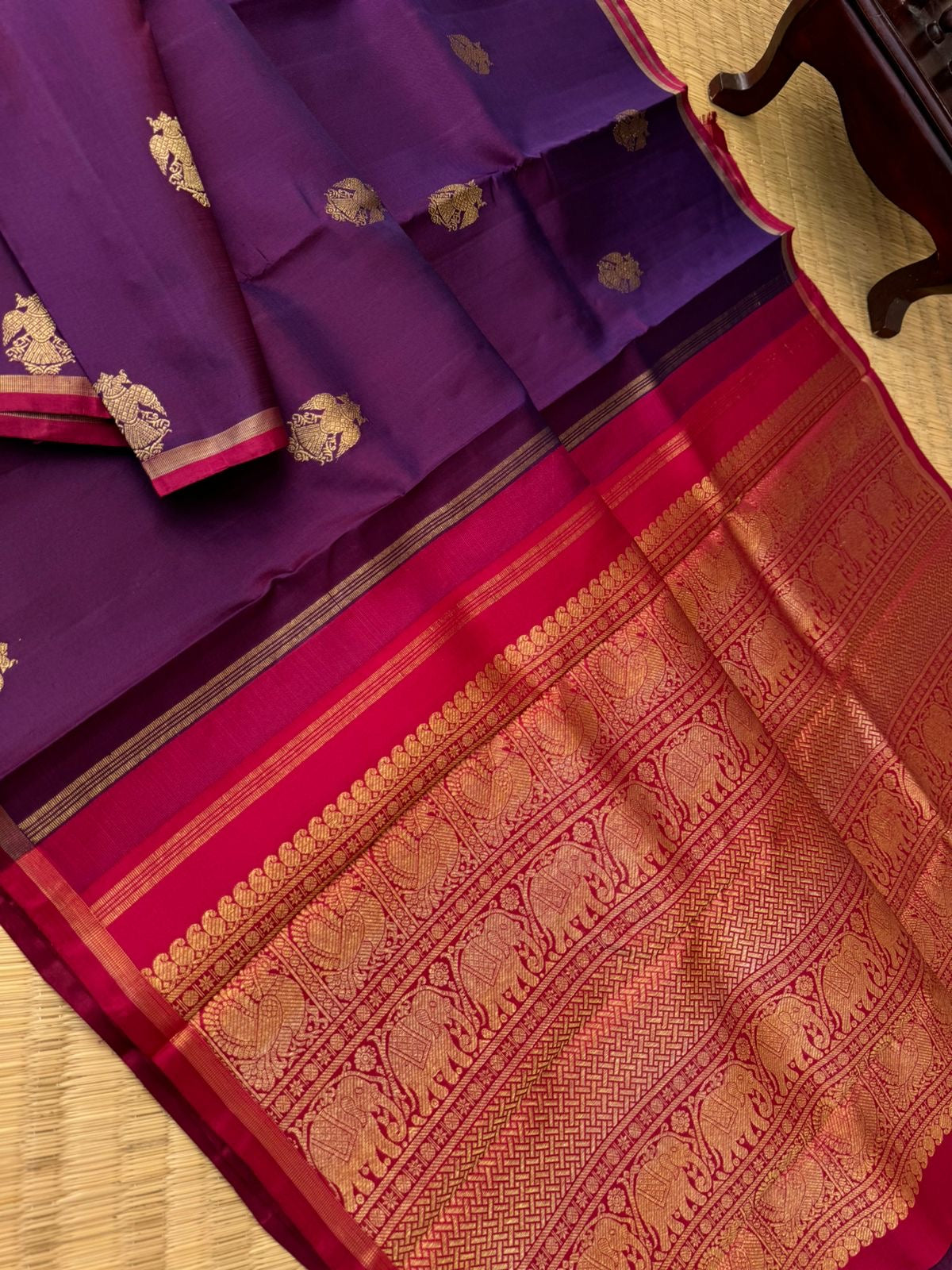 Mohaa - Beautiful Borderless Kanchivarams - purple and red with irruthalai pakshi woven borders