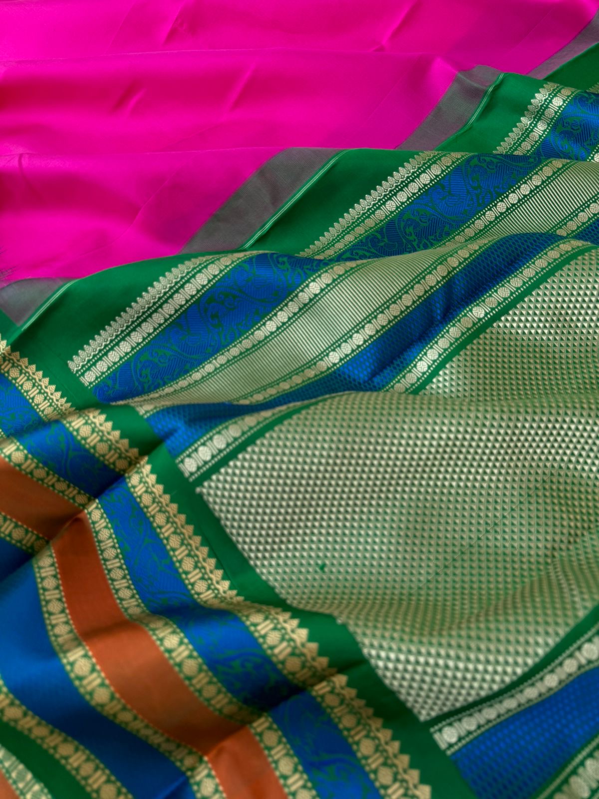 Silk Play on No Zari Kanchivaram - the beautiful Indian pink and Meenakshi green pallu and blouse