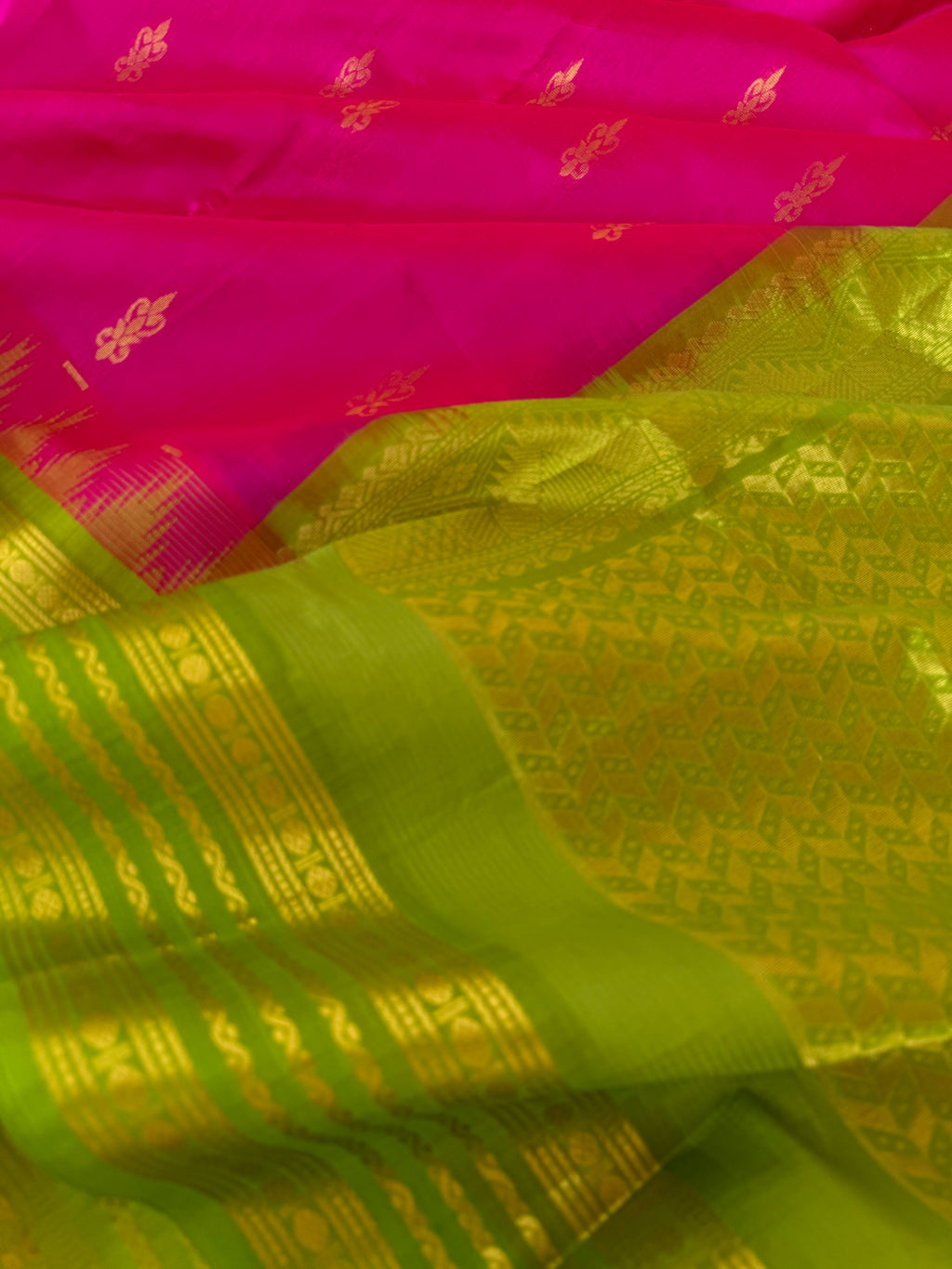 Korvai Silk Cotton - pink and apple green