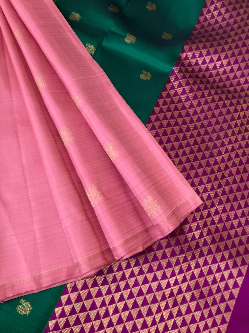 Mohaa - Beautiful Borderless Kanchivarams - pastel pale pink with two colour pallu