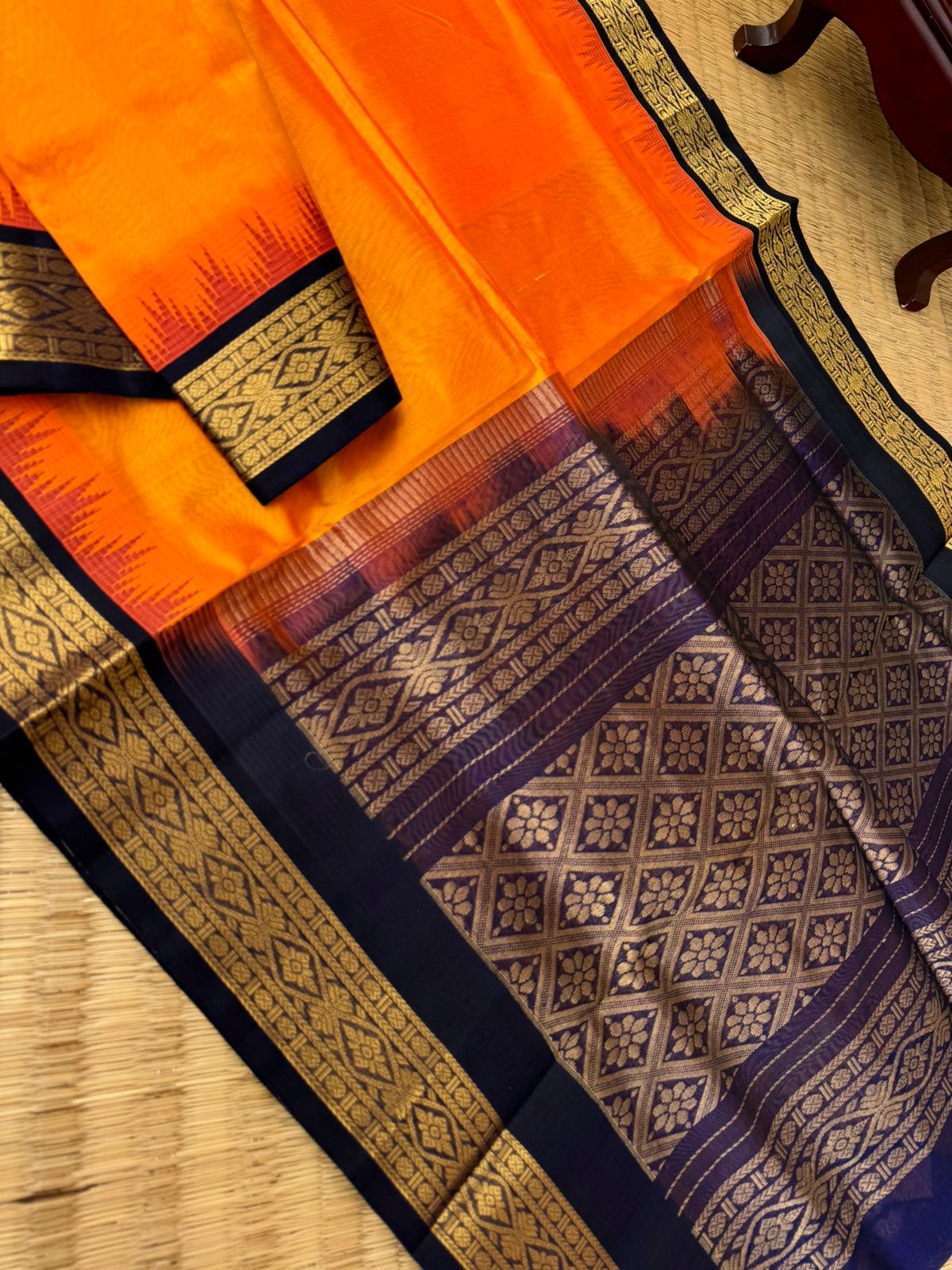 Korvai Silk Cotton - sun set orange and navy blue