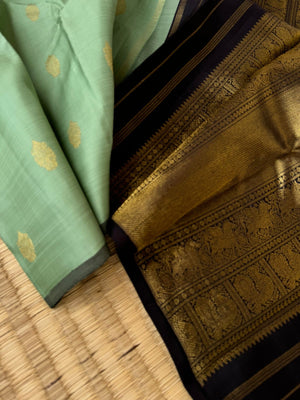 Mohaa - Beautiful Pastel Borderless Kanchivarams - pastel pale pista green and black