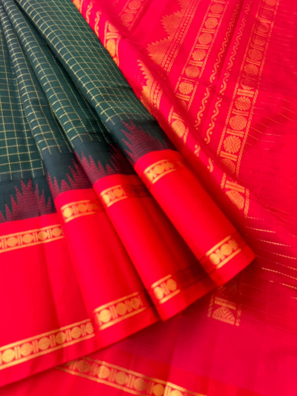 Kattams on Korvai Silk Cotton - deep karum pachai and red