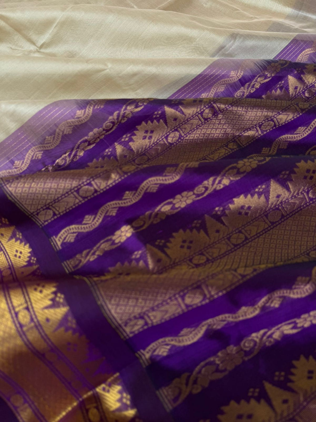 Korvai Silk Cotton - ivory beige and deep purple