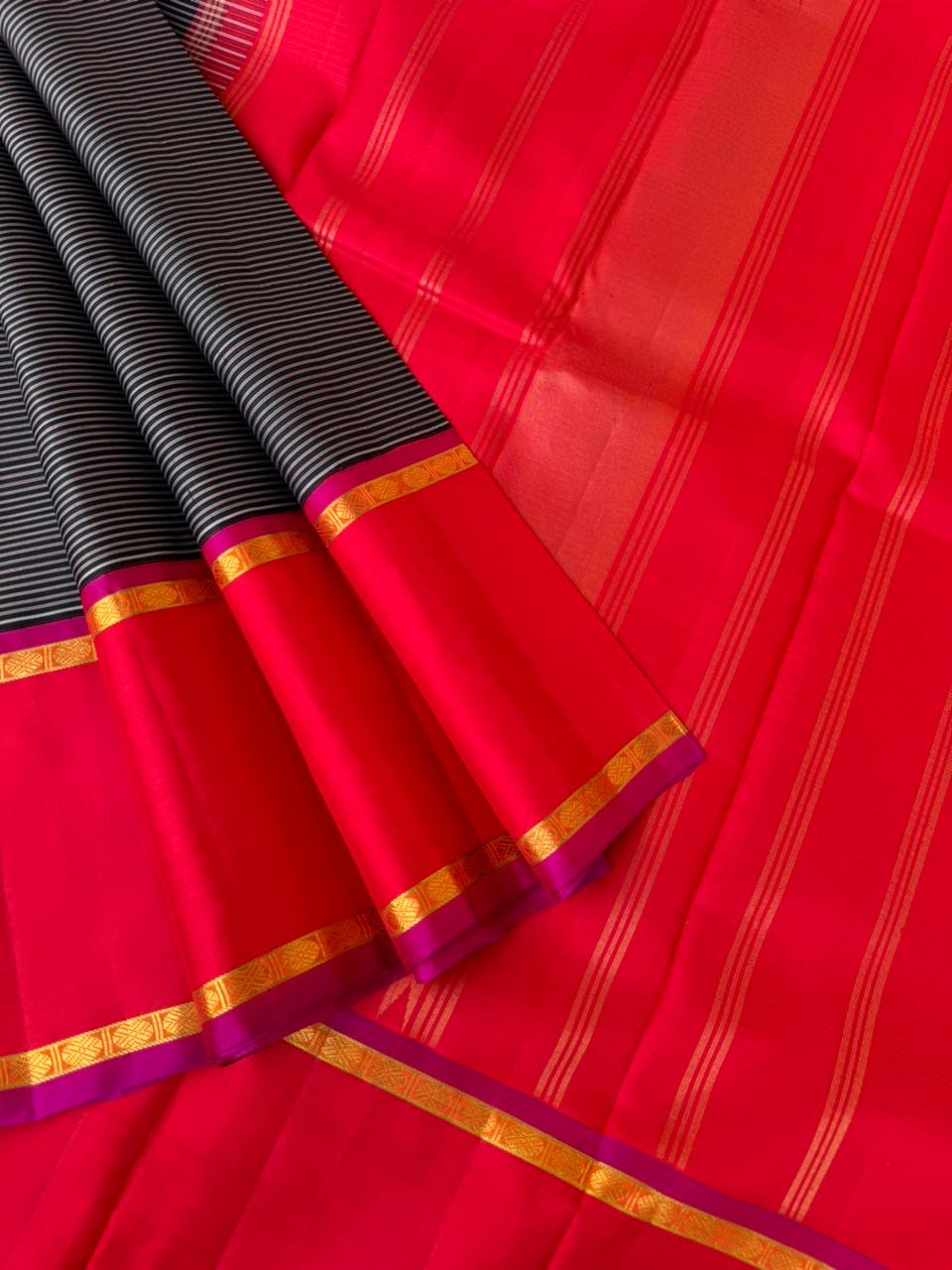 Album Untouched -  deep black grey oosi stripes woven body with deep red korvai woven borders