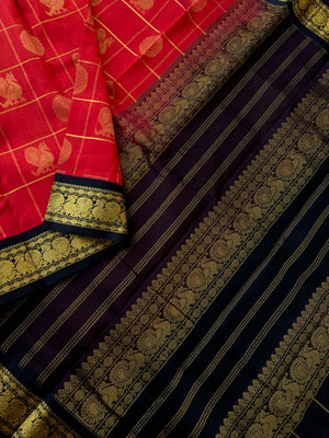 Korvai Silk Cotton - red and black mayil chackaram