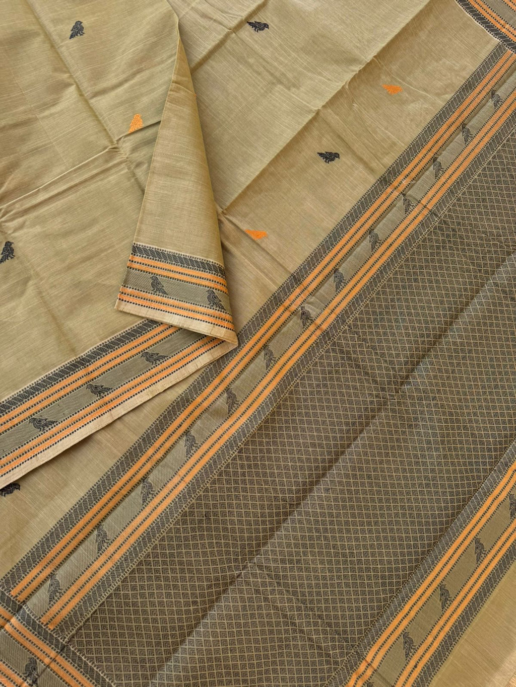 Mangalavastaram - deep beige with parrots woven buttas