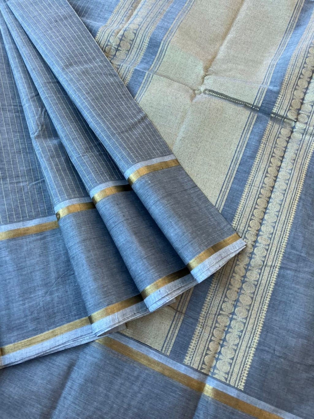 Mangalavastaram - Zari Touched - silver grey ash grey vertical muthu strips