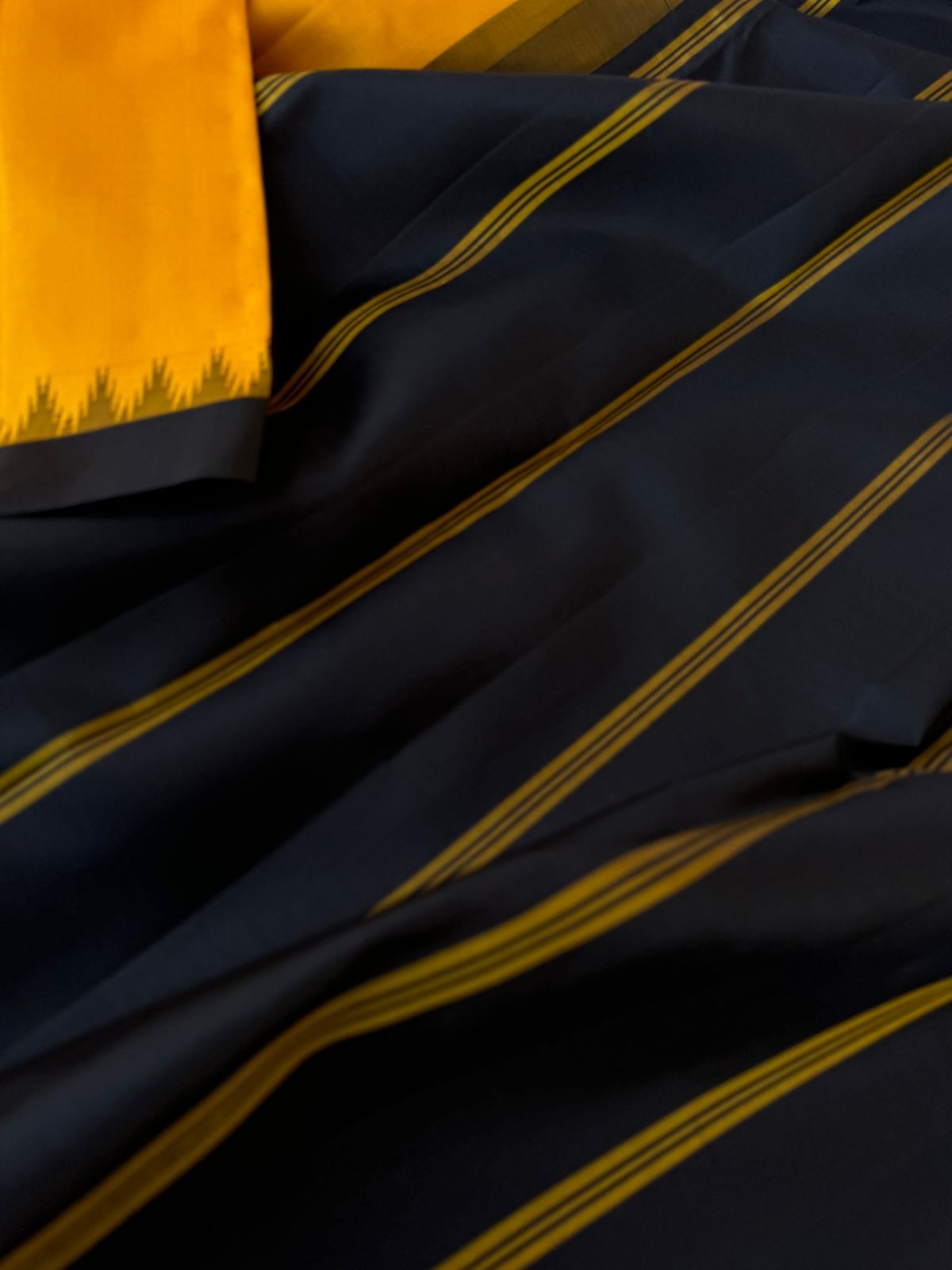 Bliss of Korvai Kanchivaram - stunning mustard and black for people who love small borders