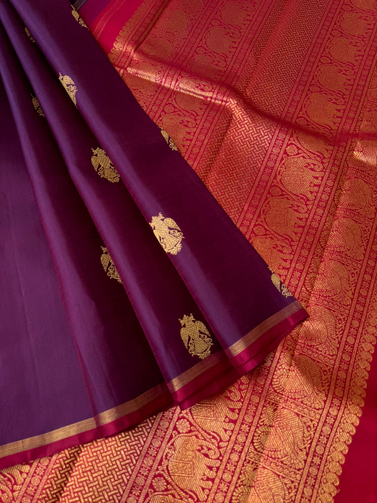 Mohaa - Beautiful Borderless Kanchivarams - purple and red with irruthalai pakshi woven borders