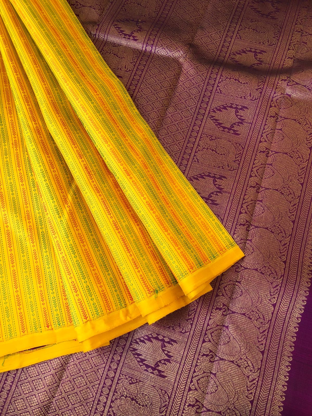 Mohaa - Beautiful Borderless Kanchivarams - beautiful yellow and deep purple with full body woven with silk thread vertical weave